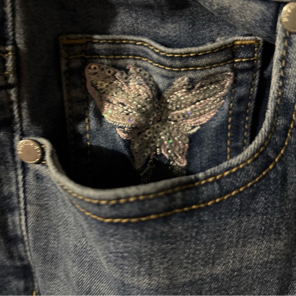 2 pairs Avenue Capri size 16 embroidered